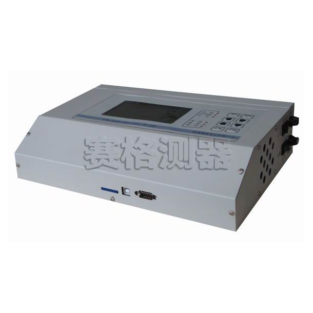 5c2f051f66ed8.jpg 820主機圖.jpg