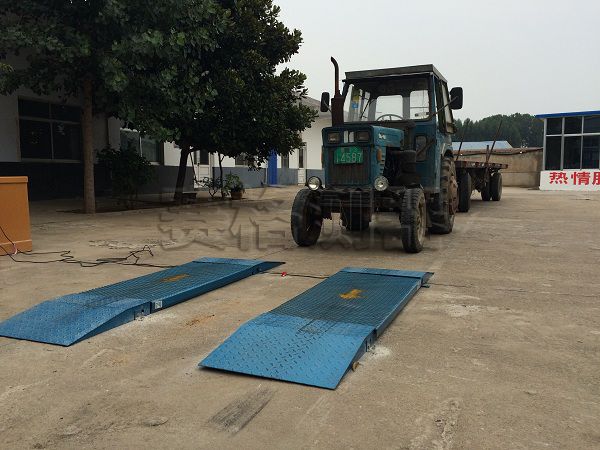 5c300a83159af.jpg 微電腦軸重制動現場圖2.jpg
